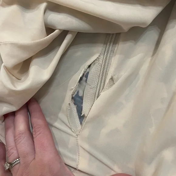 BCBGMaxAzria Women's Floral Printed Fit & Flare Mini Dress Size 10 - Picture 5 of 5